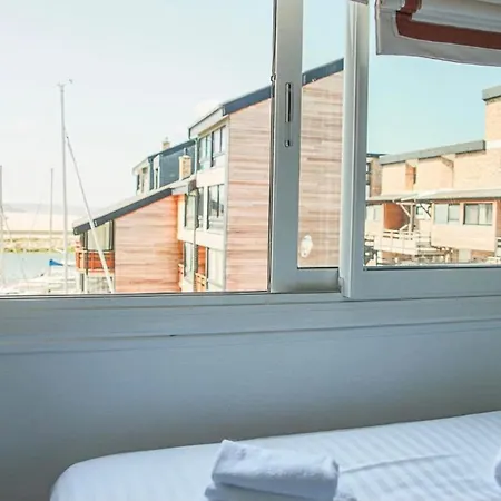 La Casa Marina — Cocon Atypique Vue Mer & Marina Apartment